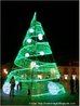 Pinheiro de Natal em forma de cone